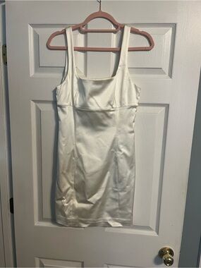 Satin White Square-Neck Mini Dress Artizia